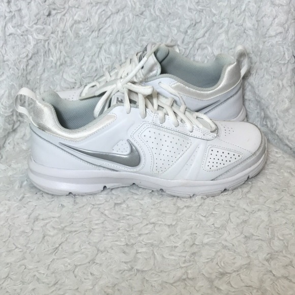 nike t lite trainers
